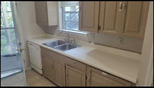 1906 Brownwood Rd #A - Photo 3 of 10