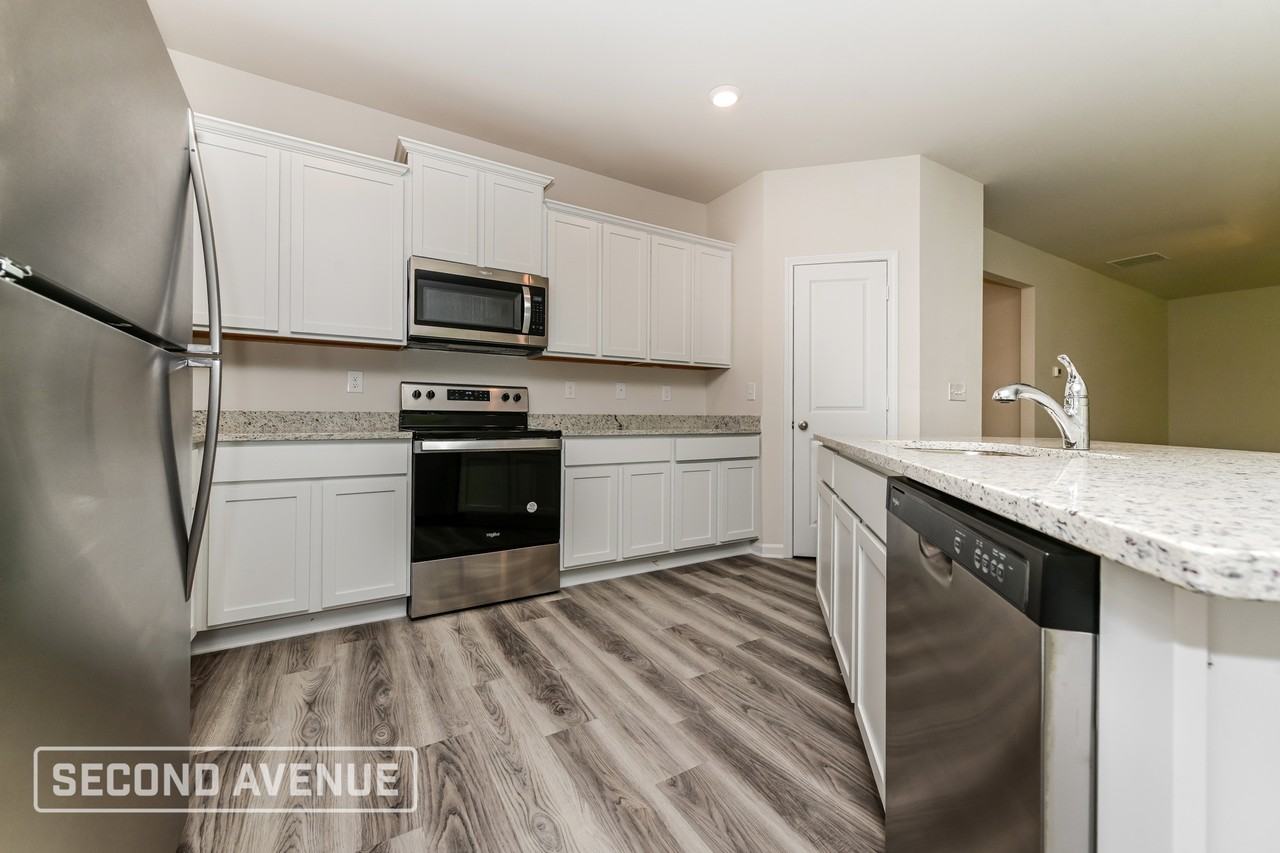 344 Oliver Dr - Photo 7 of 40