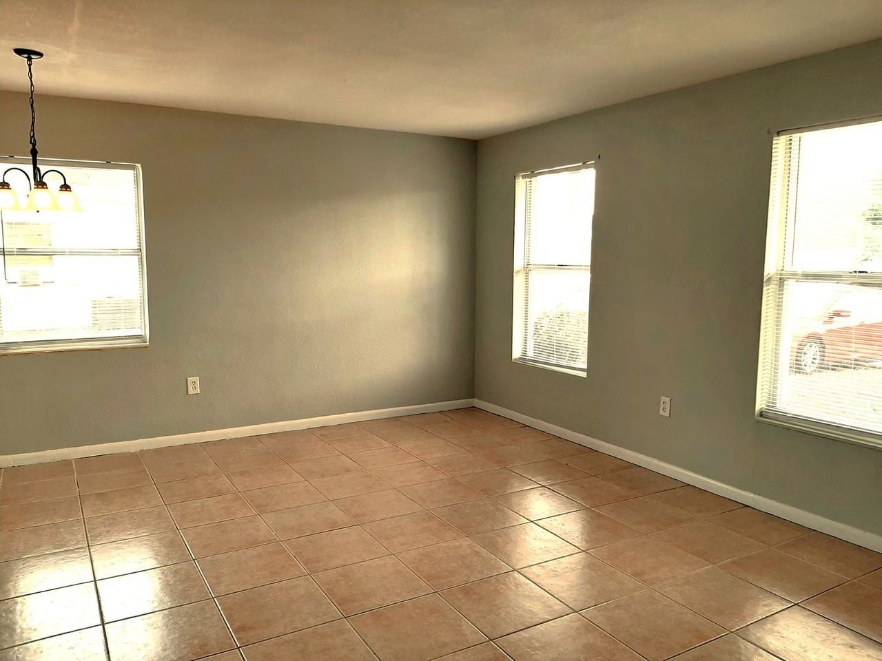 21440 Mallory Ave - Photo 2 of 17
