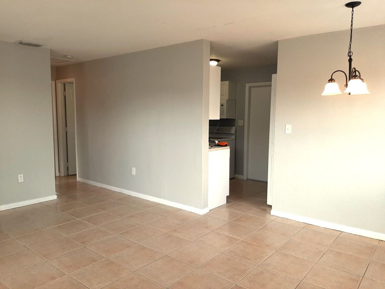 21440 Mallory Ave - Photo 3 of 17