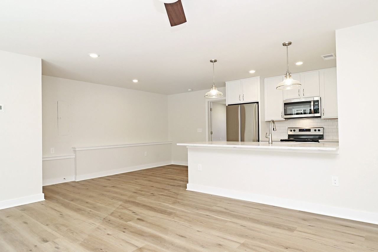 5065 Mary Jackson Ct #B - Photo 3 of 19