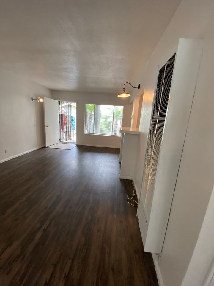 4935 Coronado Ave - Photo 3 of 23