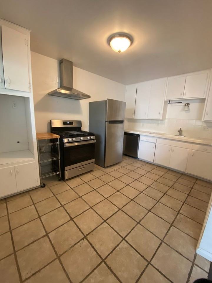 4935 Coronado Ave - Photo 6 of 23