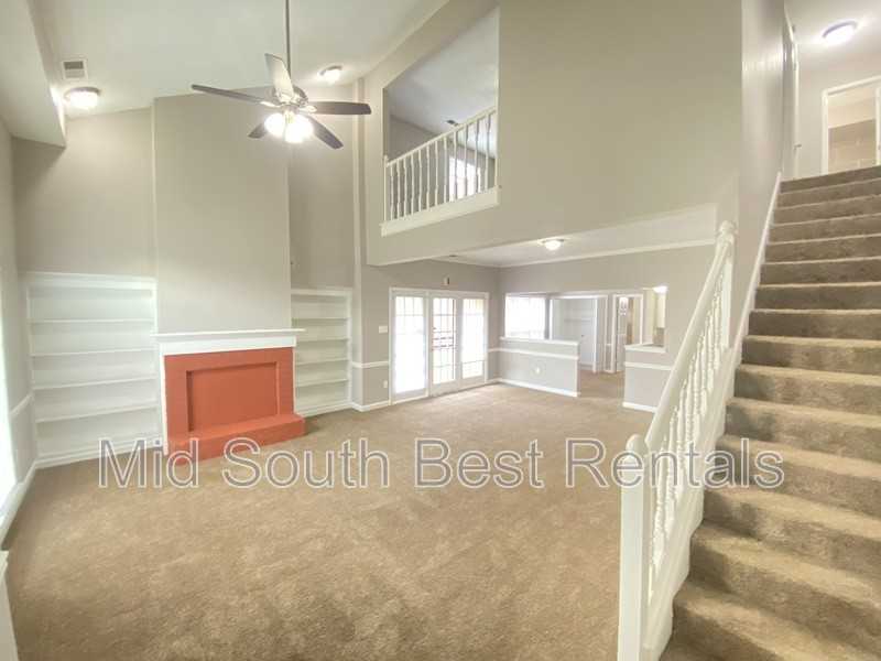 5153 Walton Lake Dr - Photo 2 of 12