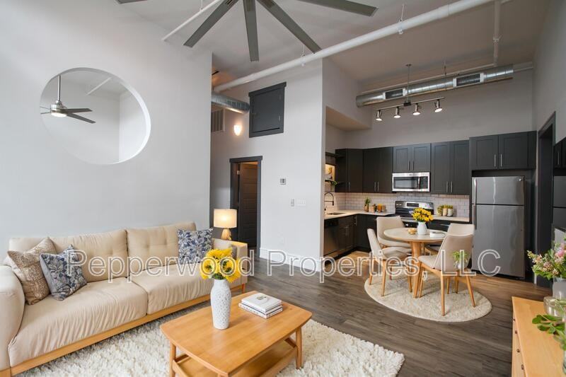 600 Magnolia St - Photo 2 of 10