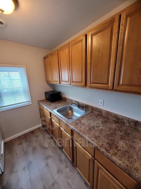 33 Mill St - Photo 2 of 19