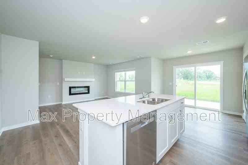 4582 Se Rockford - Photo 6 of 21