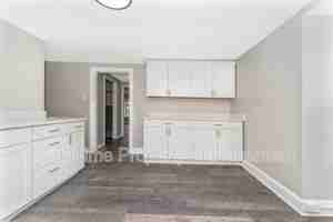 featured image of 267 S Prospect St #7