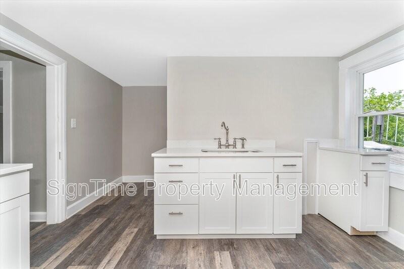 267 S Prospect St #7 - Photo 6 of 23