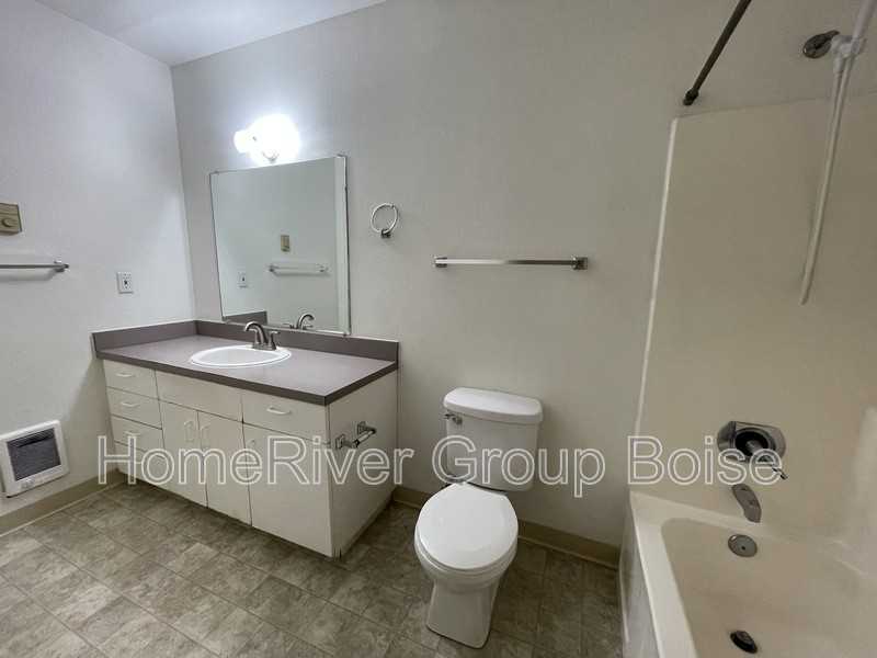 6973 W Susan Ln #201 - Photo 6 of 14