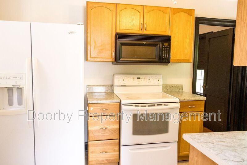 219 Sequoia Dr - Photo 7 of 24