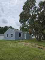 featured image of 7425 N Oak St