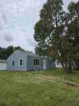 7425 N Oak St - Photo 1 of 1