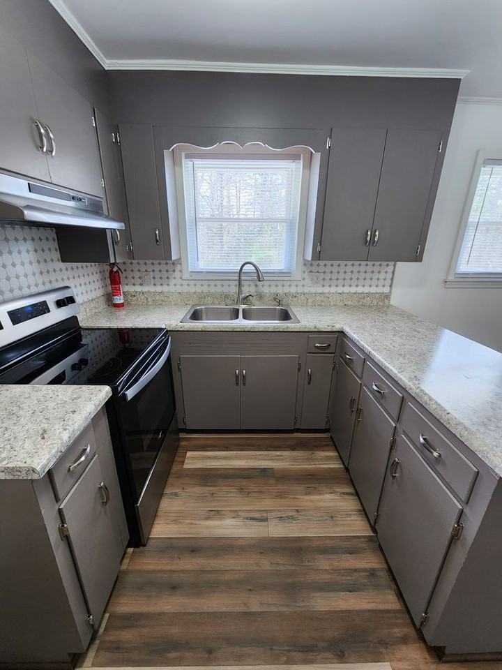 237 Campground Rd - Photo 2 of 17
