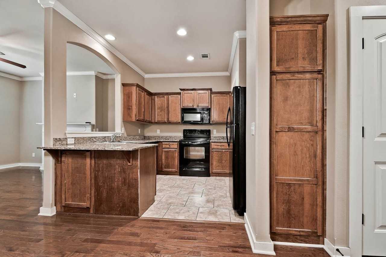 Chester Hills II - Photo 5 of 23