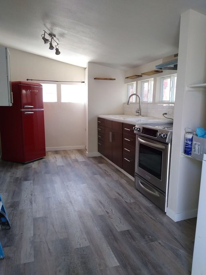 8016 E 16th Ave - Photo 3 of 31