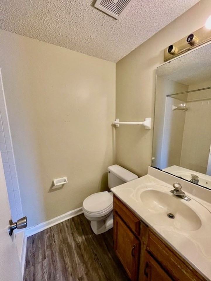 1624 Arlyn Circle - Photo 7 of 9