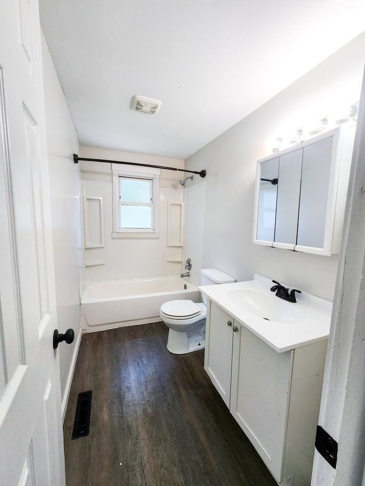 4844 Harbor Boulevard - Photo 6 of 7