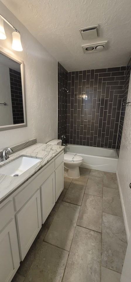 4331 Alicia Dr - Photo 3 of 14