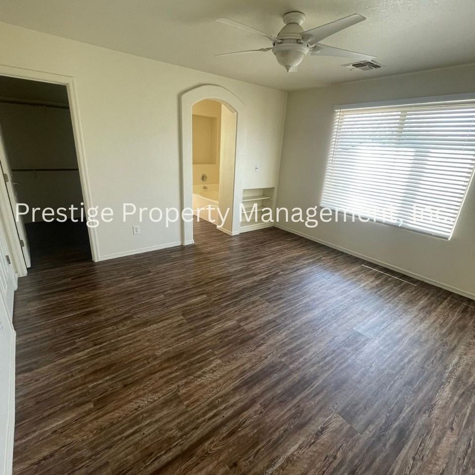 8786 S Desert Valley Way - Photo 6 of 17