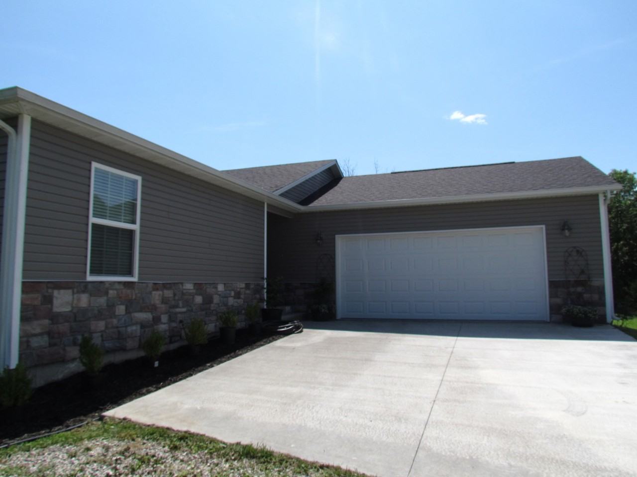 23794 Raspberry Ln - Photo 3 of 50