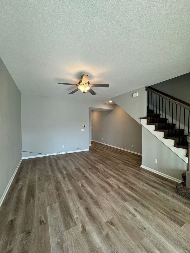 8054 Sw 4th St - Photo 3 of 15