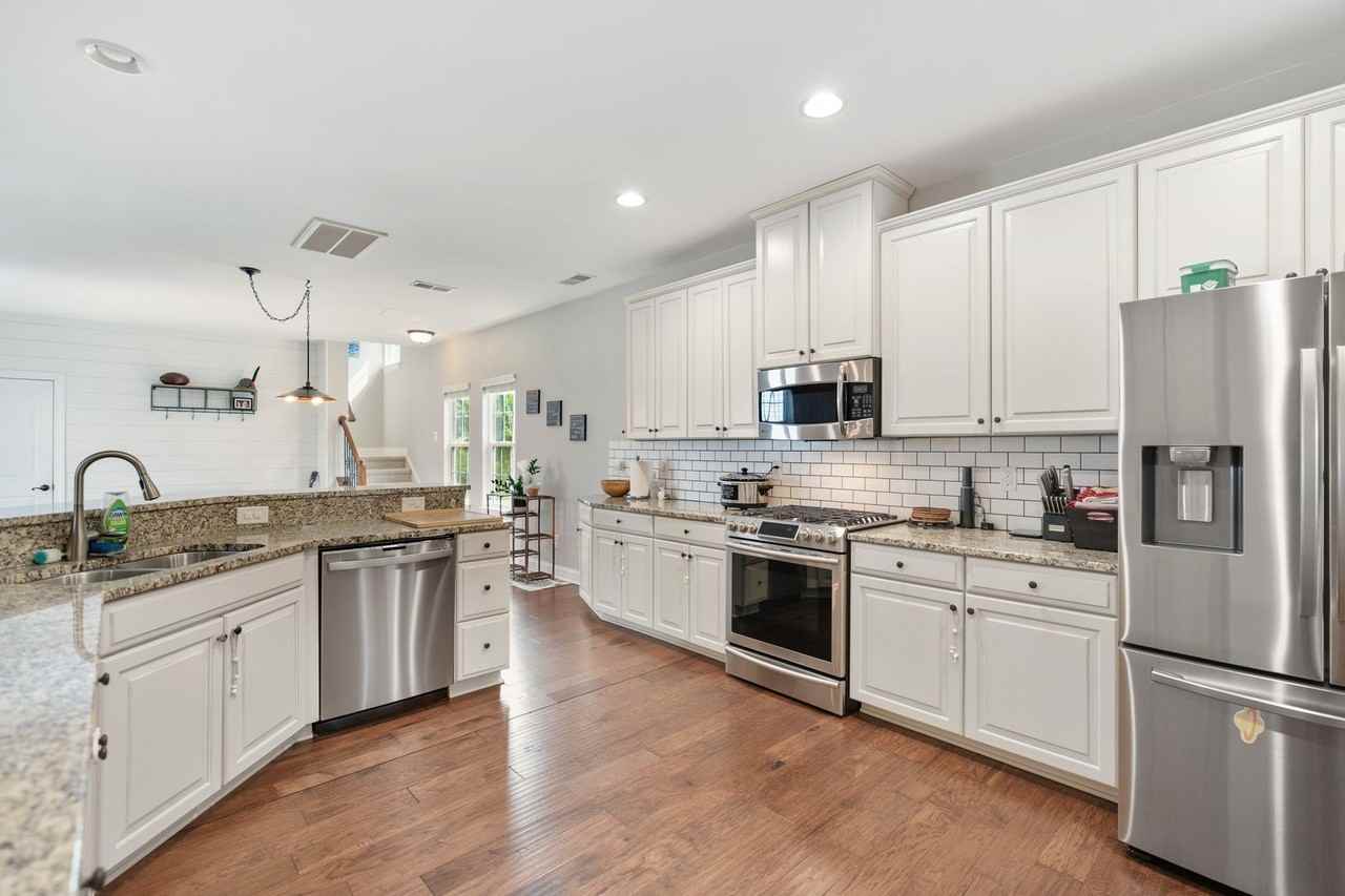 1156 Survada Ln - Photo 3 of 20