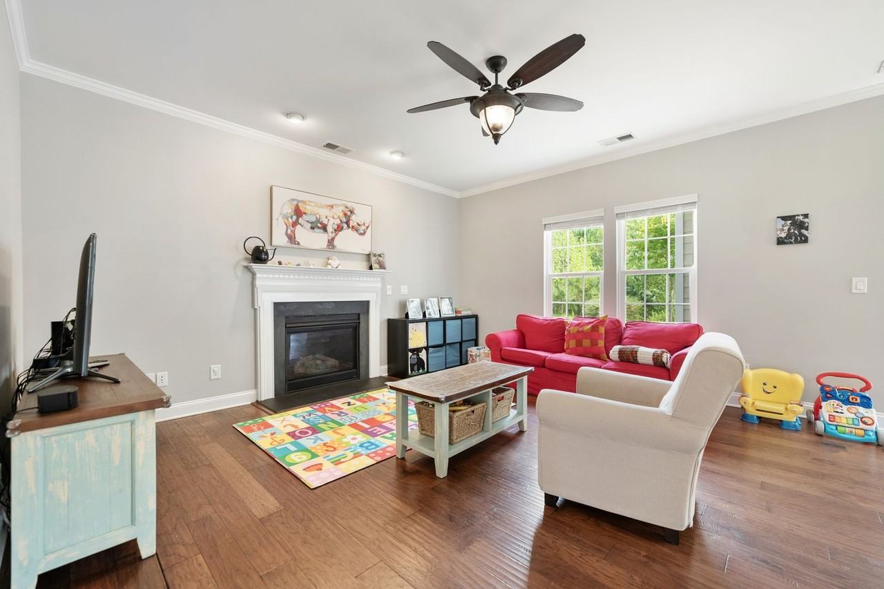 1156 Survada Ln - Photo 6 of 20