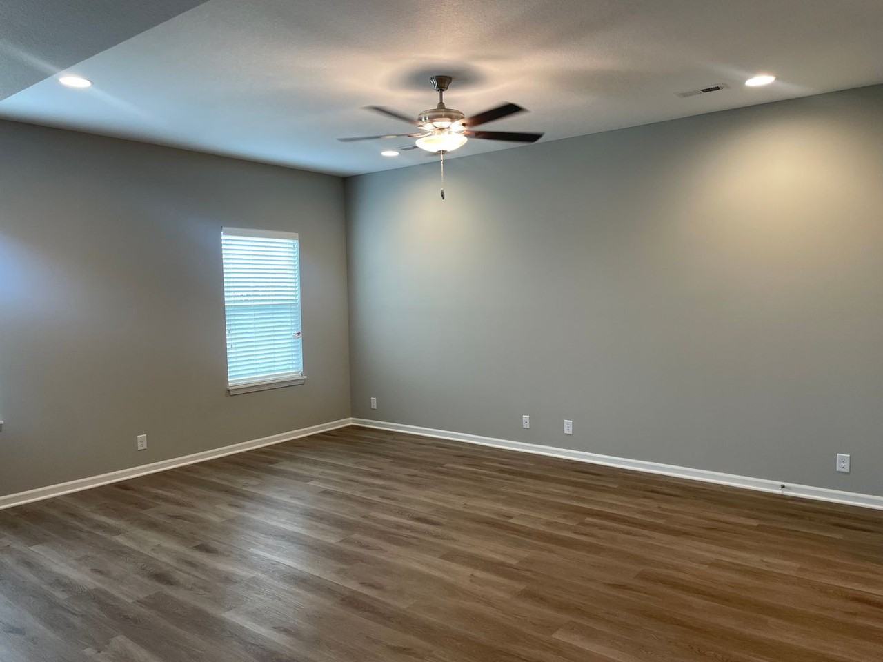 9138 Sw 2nd St - Photo 3 of 11