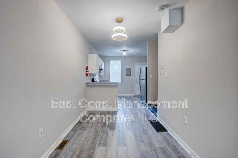 1612 N Calhoun St - Photo 2 of 17