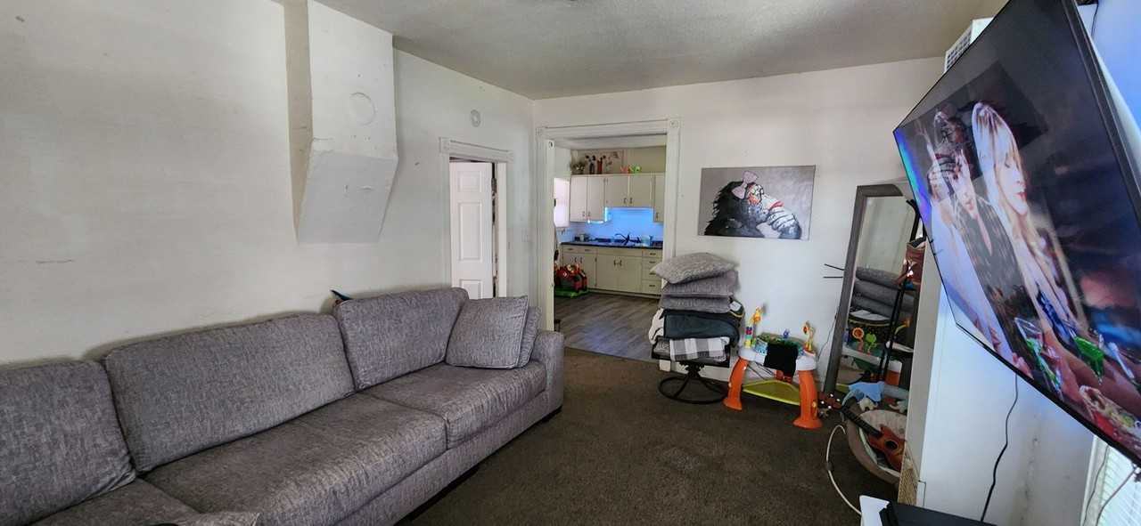 nre612 - Photo 2 of 7