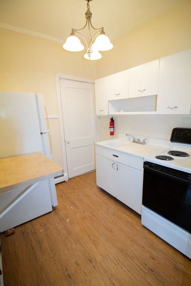 1004 Main St. - Photo 2 of 7