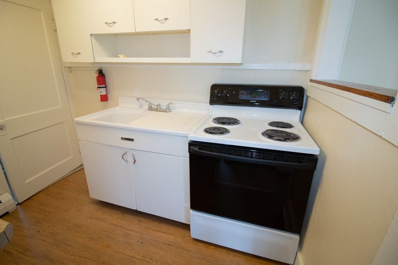 1004 Main St. - Photo 3 of 7
