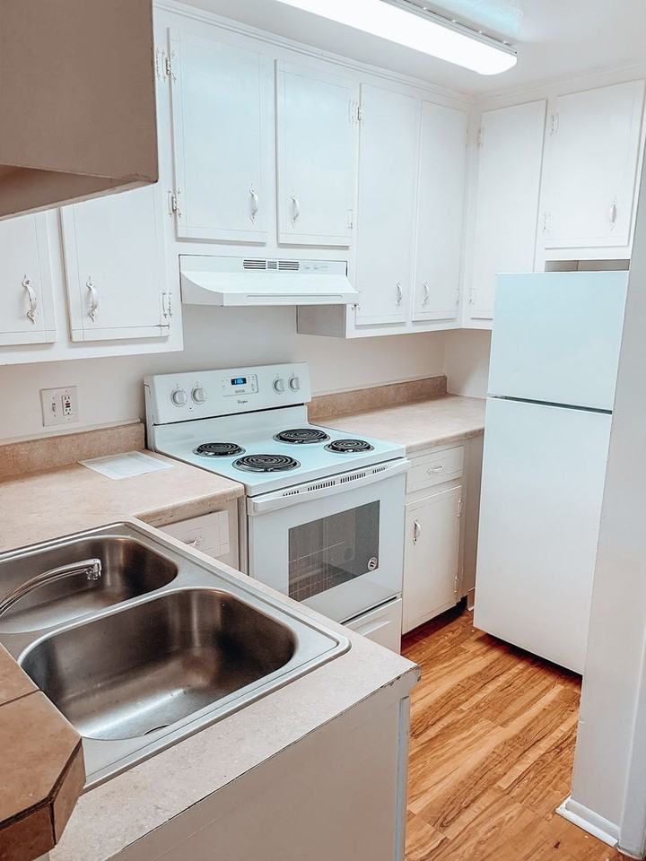 Lampliter Apartments - Photo 5 of 21