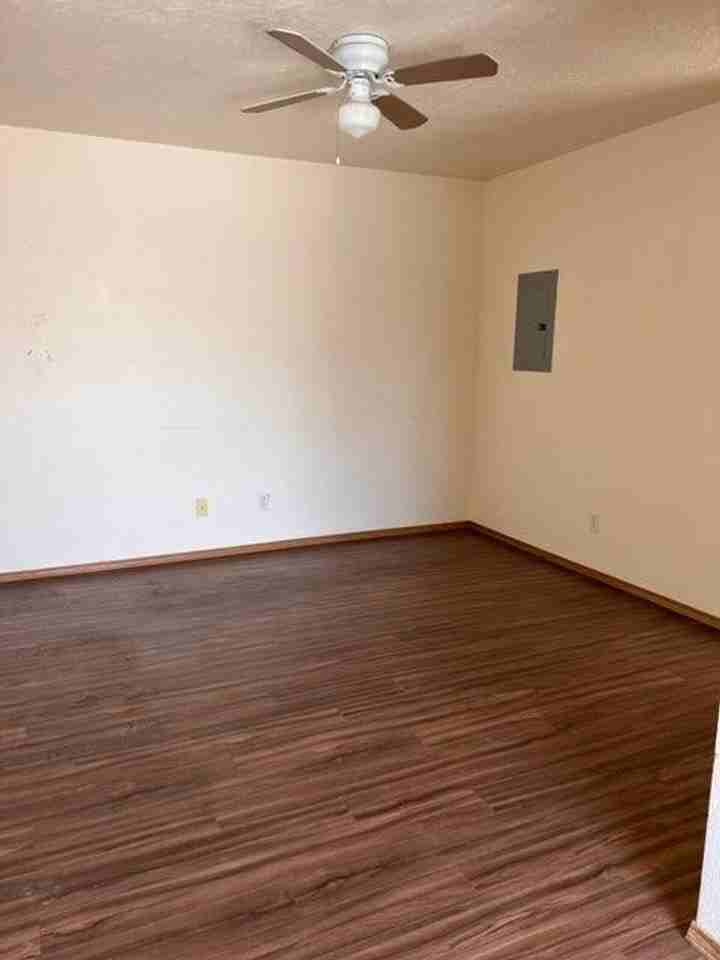 Caldwell 4-Plex - Photo 2 of 10