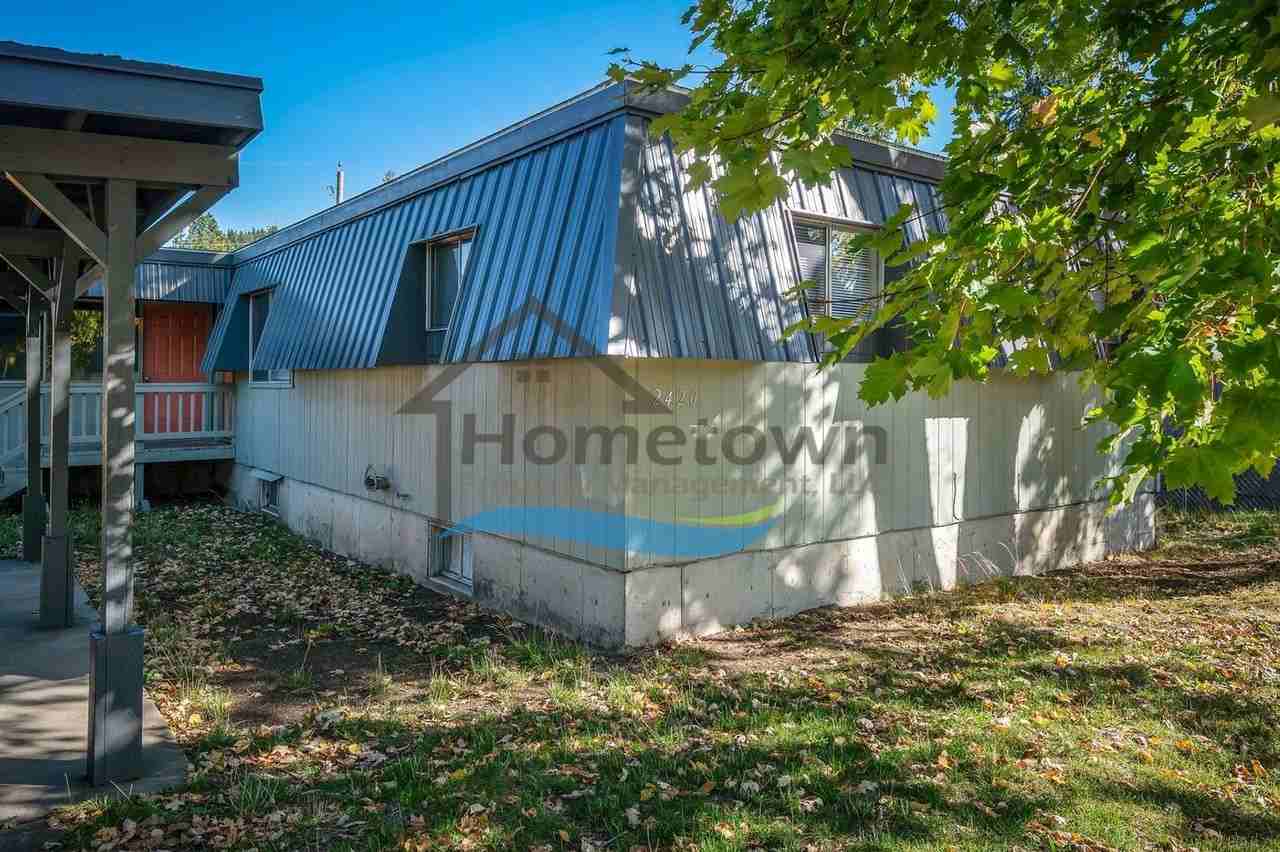 2420 N 8th St - Photo 4 of 25