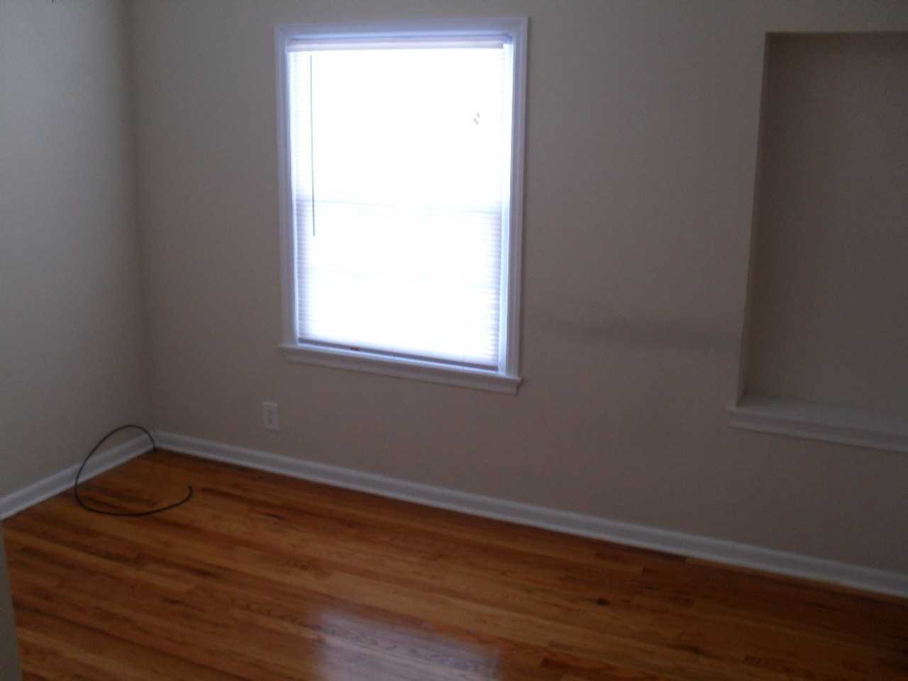 4905 Elks Dr - Photo 4 of 10