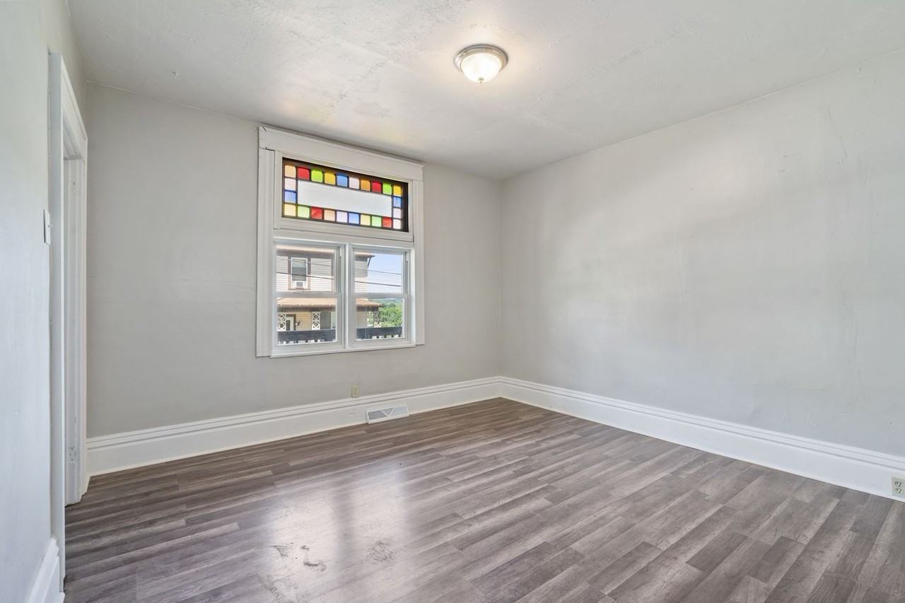 1223 Mutual St - Photo 4 of 16