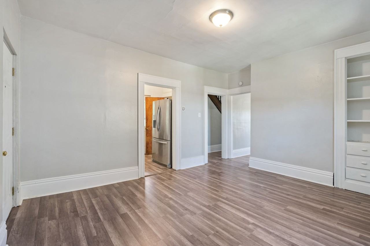 1223 Mutual St - Photo 5 of 16