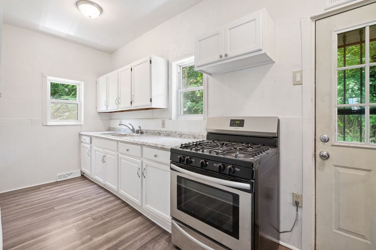 1223 Mutual St - Photo 6 of 16