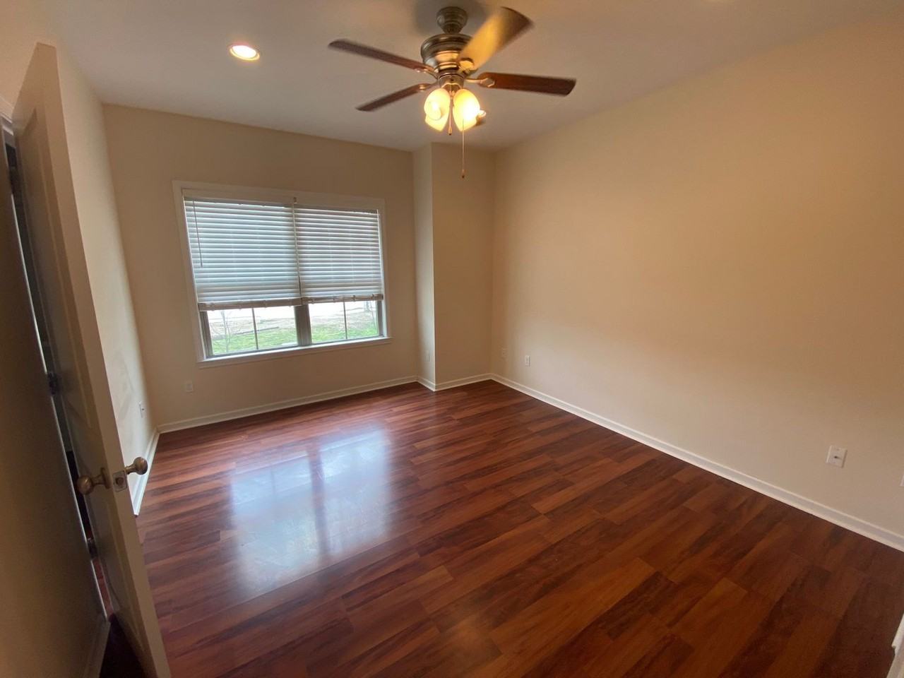 208 Caudill Dr - Photo 7 of 12