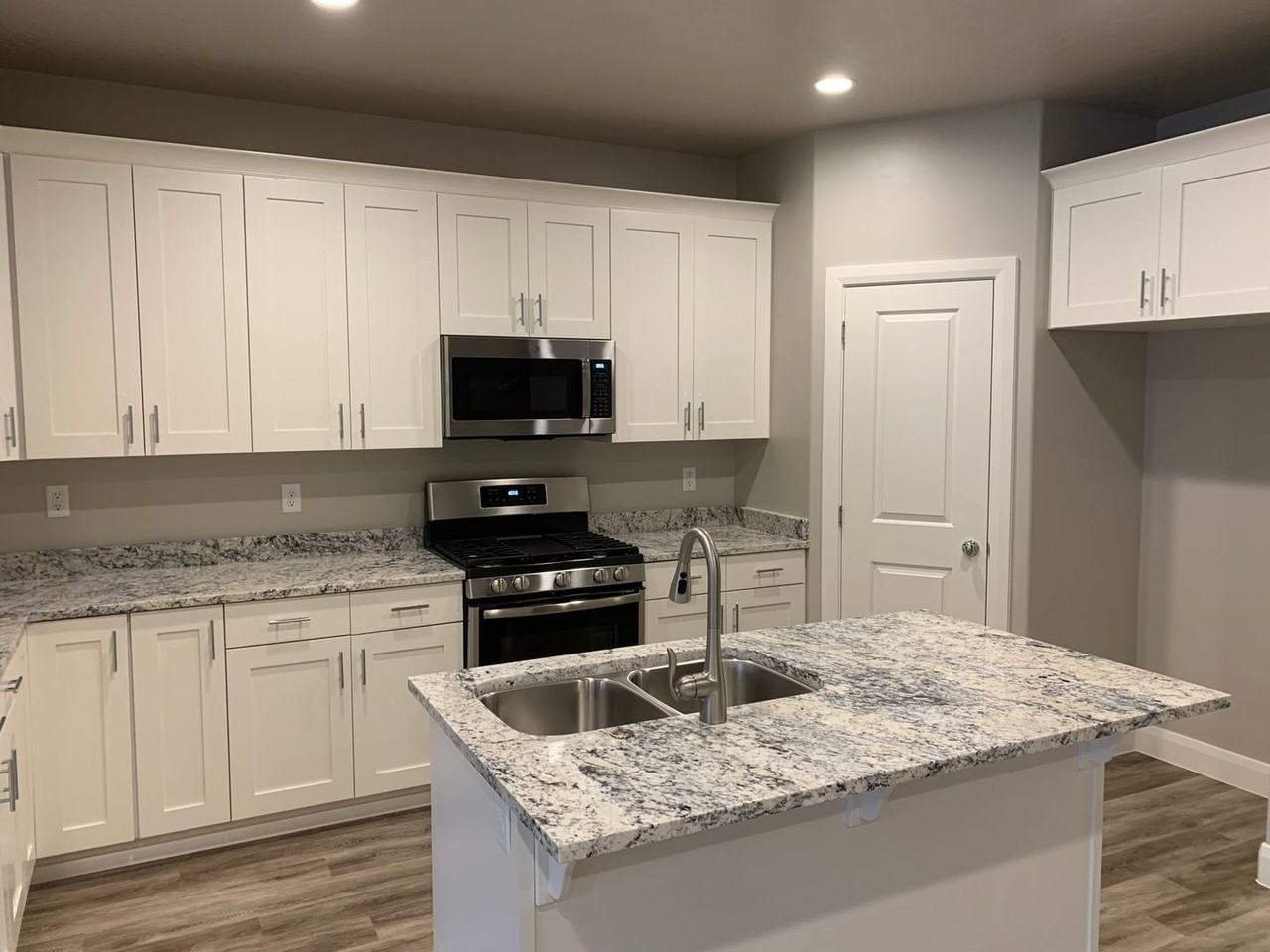 1096 N Alegre Aly - Photo 6 of 47