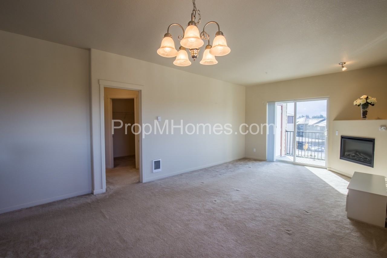 11850 Nw Holly Springs Ln #403 - Photo 4 of 26
