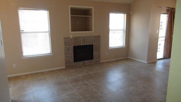 3269 Royal Terrace Ln - Photo 2 of 8