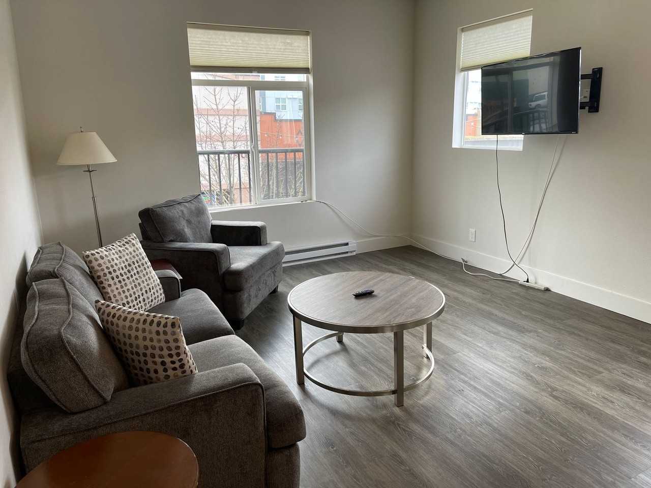 602 4th St - Photo 4 of 15