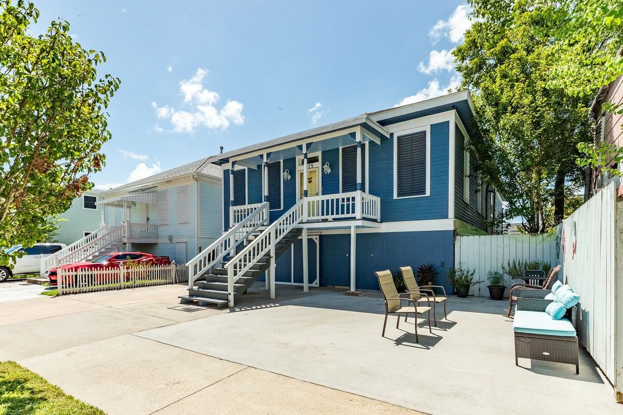 1625 Avenue M 1/2 - Photo 2 of 25