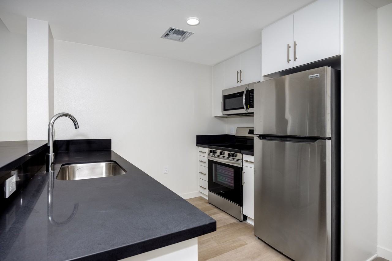 3533 Chesapeake Ave in Gateway - Photo 5 of 11