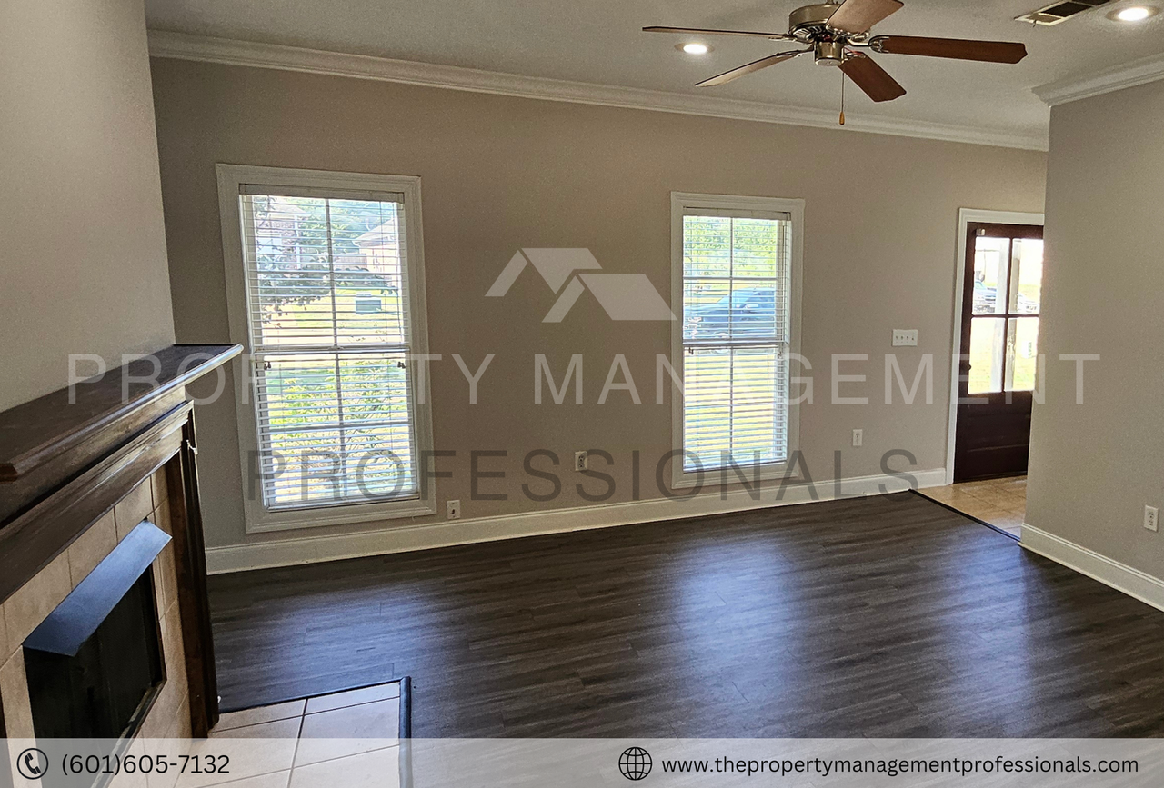 301 E Magnolia Pl - Photo 3 of 28