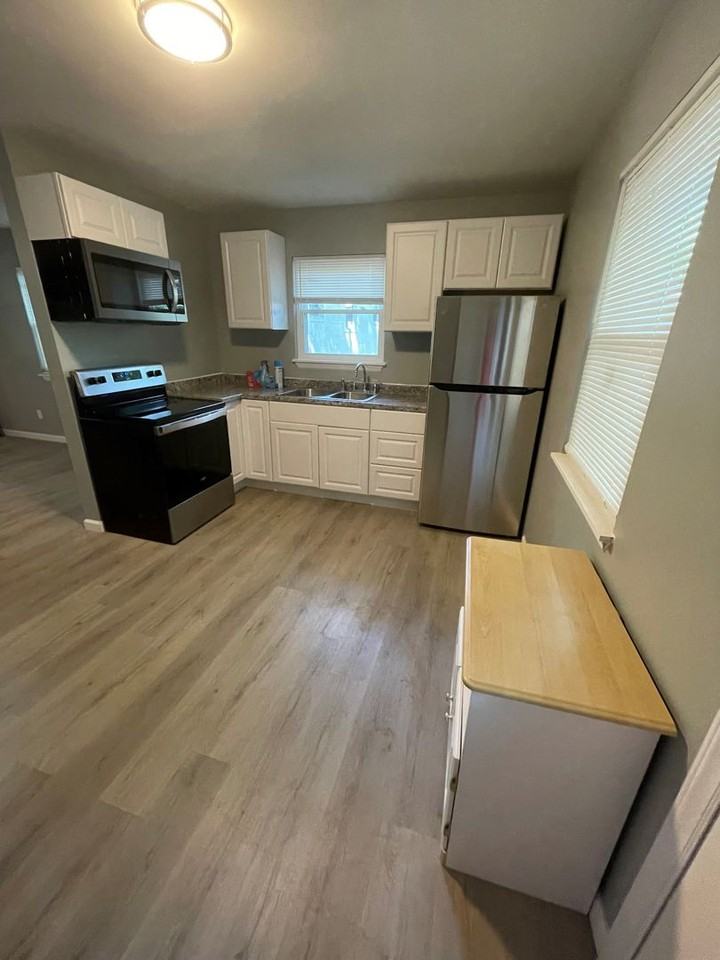 9423 Lodgepole Pl - Photo 3 of 11