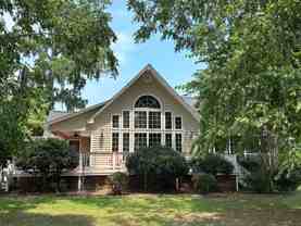 100 Goose Creek Dr - Photo 1 of 1
